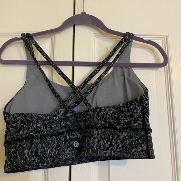 lululemon bra - Picture 2 of 3